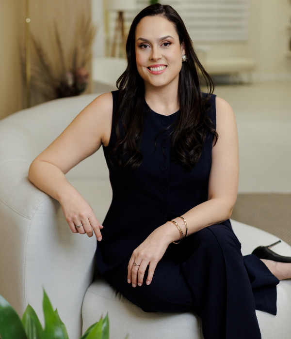 Dra. Ana Thereza Marzola - Gastroenterologista